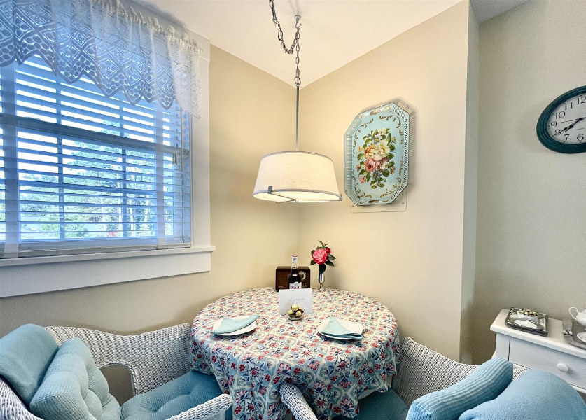 160 Palmetto RoadUnit #A - Photo 5 of 8