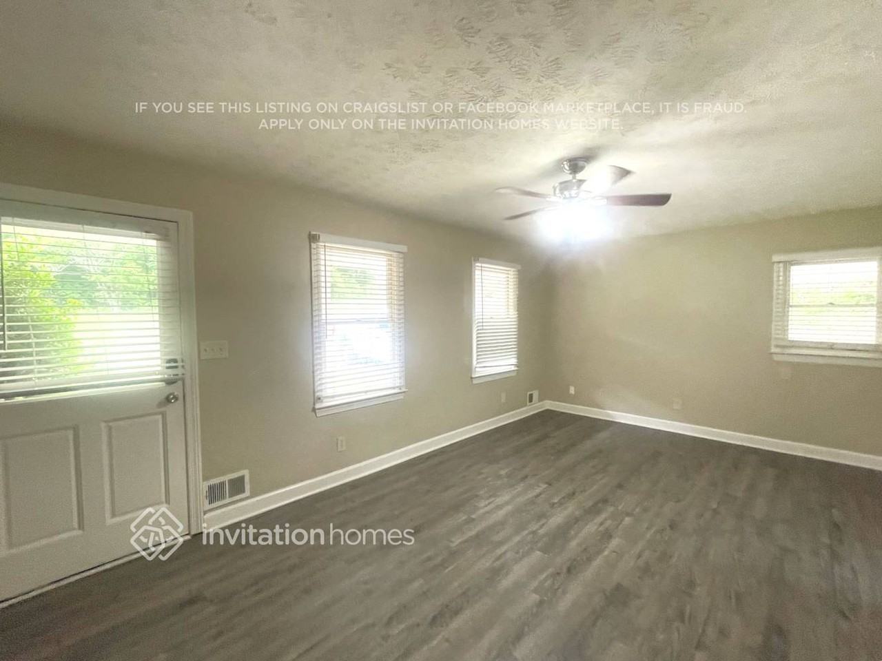 3952 Butterfield Dr Nw - Photo 4 of 13
