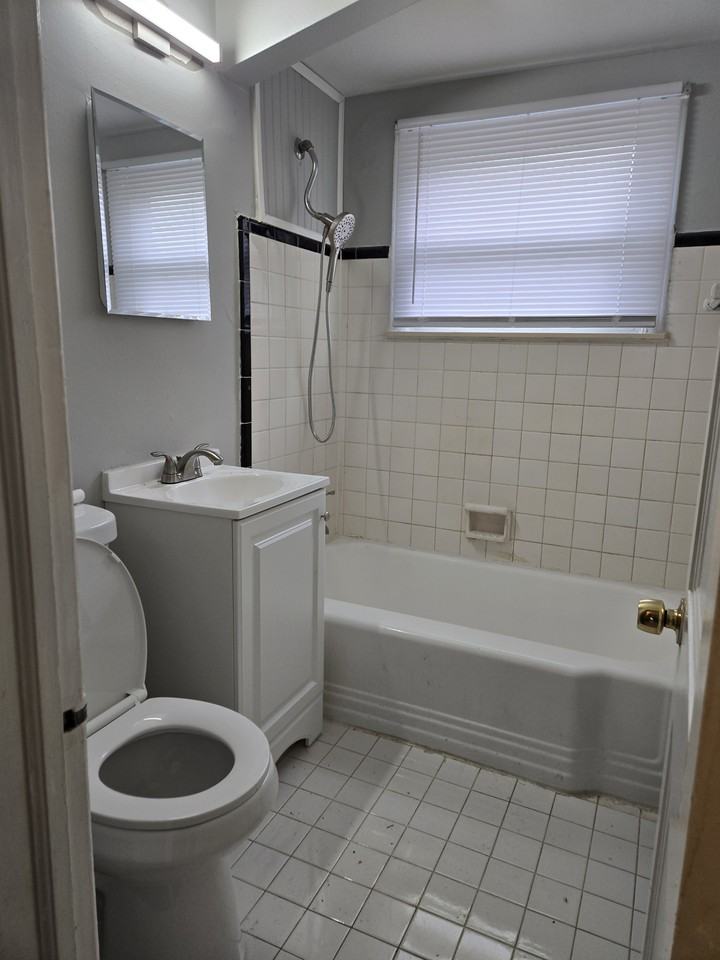 16410 Edmore Dr #1 - Photo 5 of 5