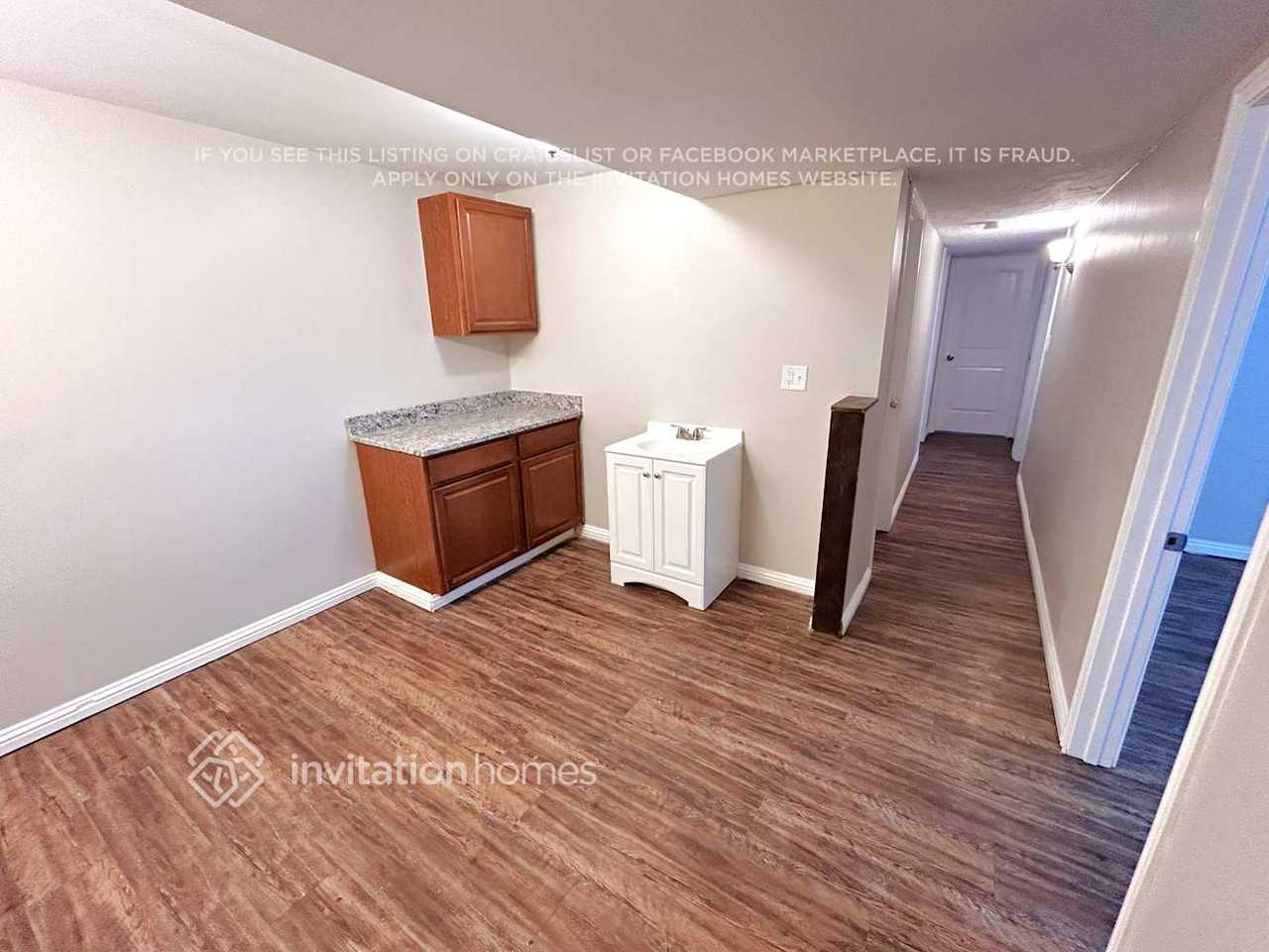 6672 S Somerset Dr - Photo 7 of 10