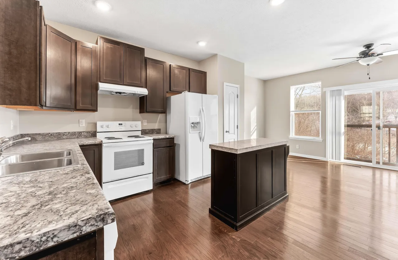 138 Inlet Street - Photo 4 of 21