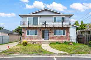 22814 Kings Ct #22814 - Photo 1 of 1