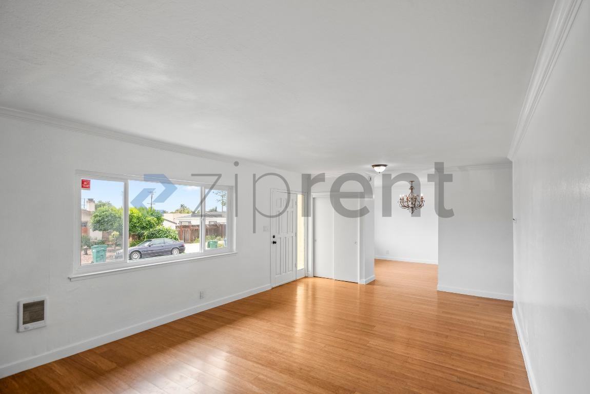 22814 Kings Ct #22814 - Photo 7 of 18
