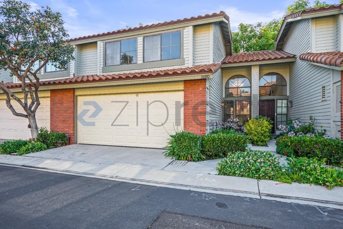 16810 Picadilly Ln - Photo 6 of 38