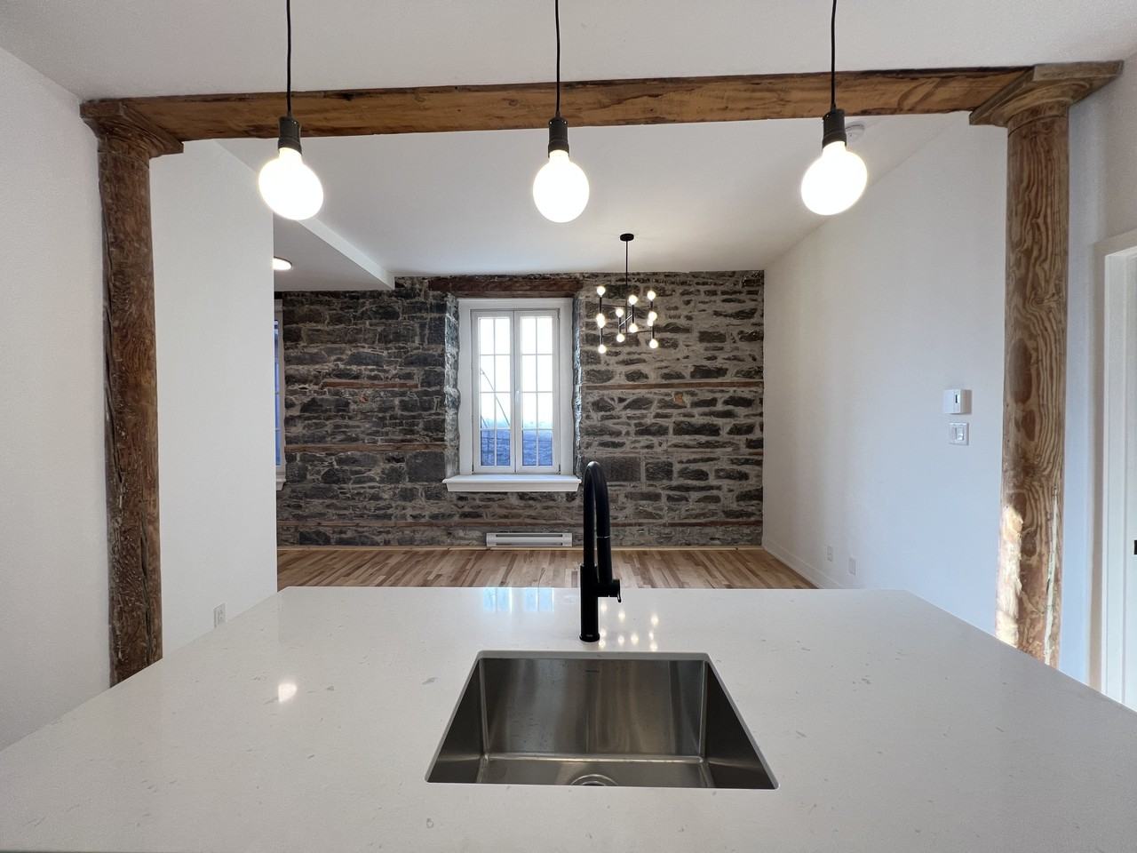 139 St. Paul West - Photo 7 of 32