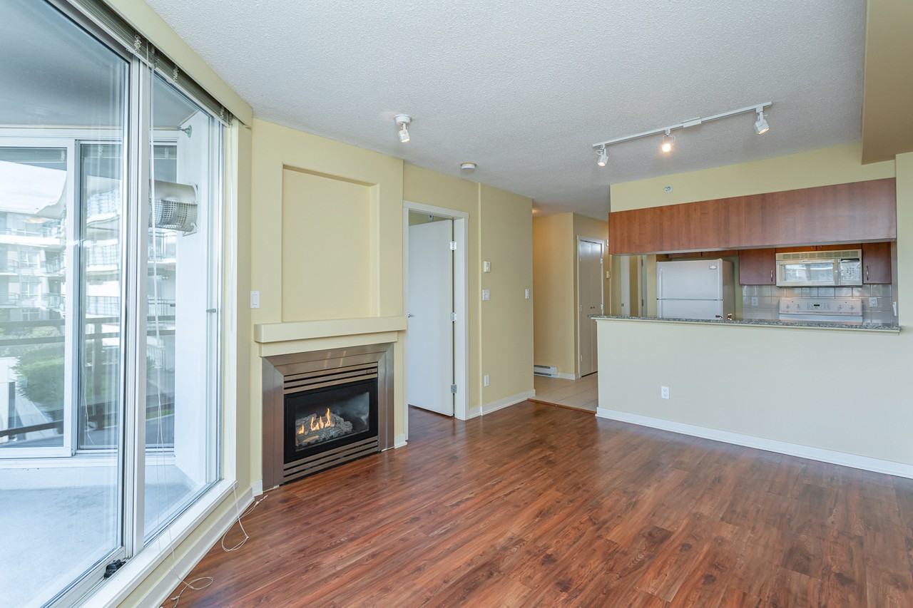 University MarketPlace Apartments - Photo 5 of 12