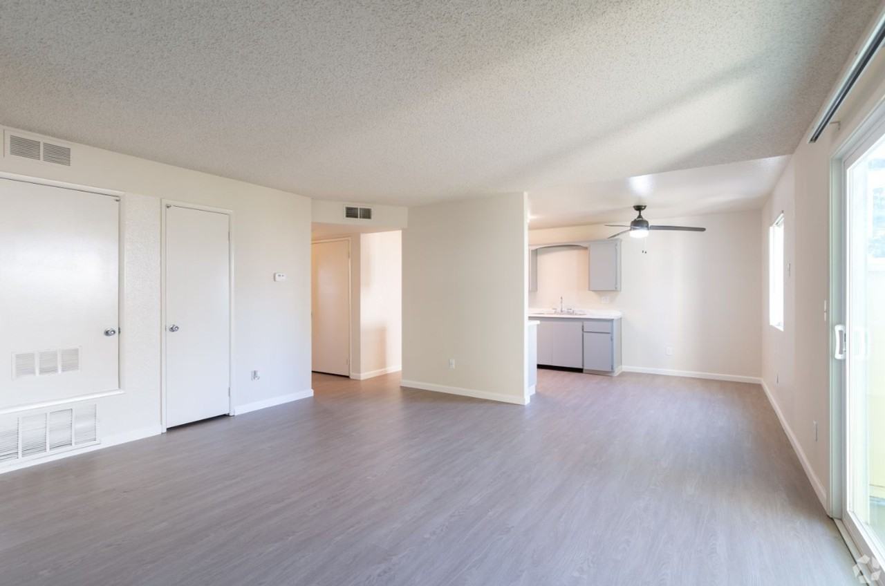 1301 RICHLAND AVENUE - Photo 6 of 26