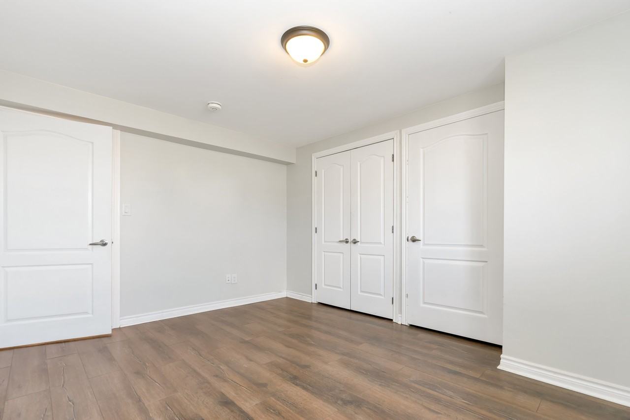 2 Humber St, Barrie, ON L4N 5S4, Canada - Photo 7 of 10