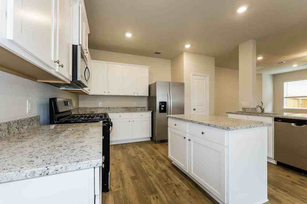 16435 Honeysuckle Hill Dr - Photo 7 of 17