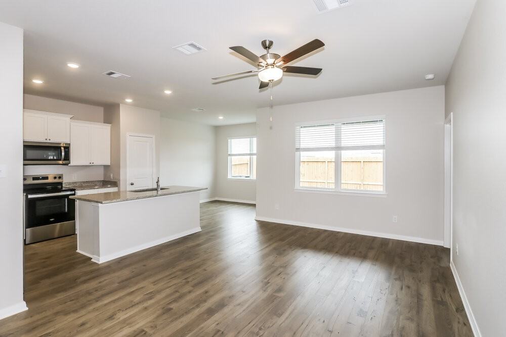 7539 Tipton Meadow Way - Photo 3 of 16