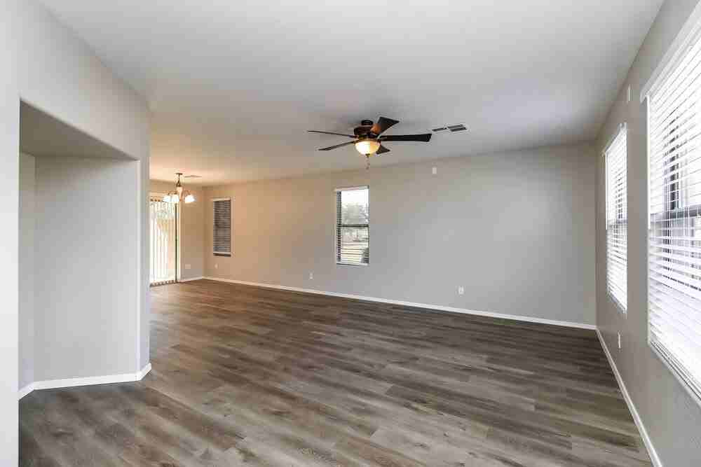 2523 E Bart St - Photo 6 of 17