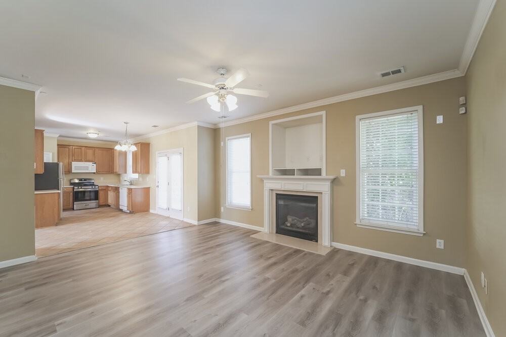 14709 Asheton Creek Dr - Photo 6 of 17