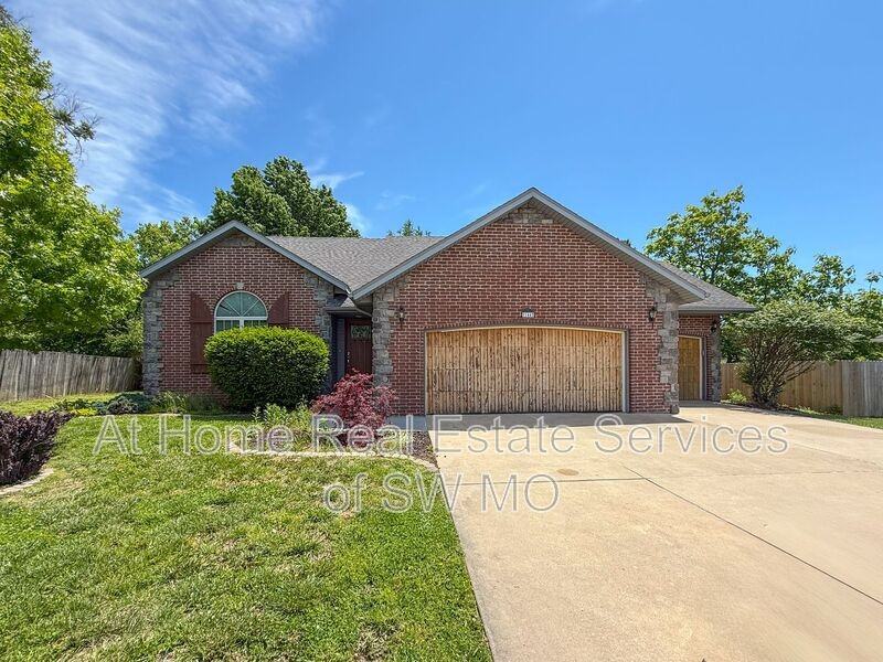 144 S Cedar Heights Dr