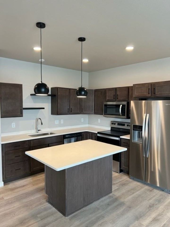 Townsite Flats - Photo 5 of 5