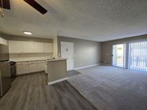 652 Moss St - Photo 1 of 1