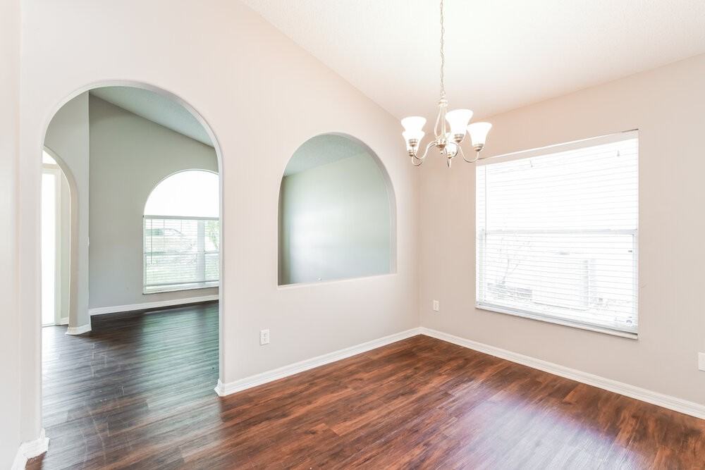 16329 Coopers Hawk Ave - Photo 5 of 16