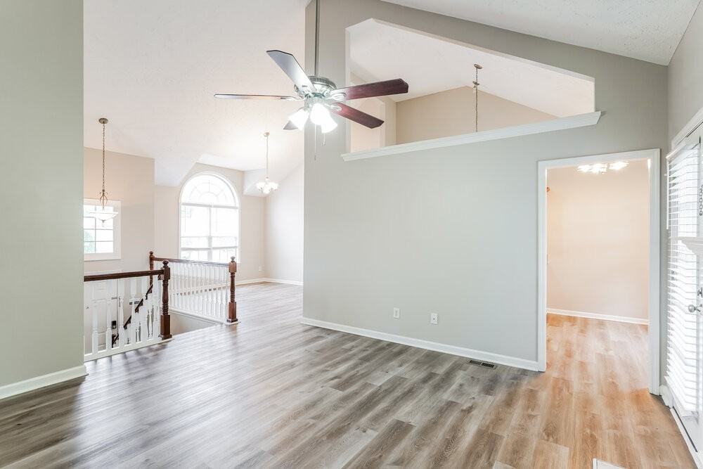 3613 Shorewind Bay - Photo 4 of 17
