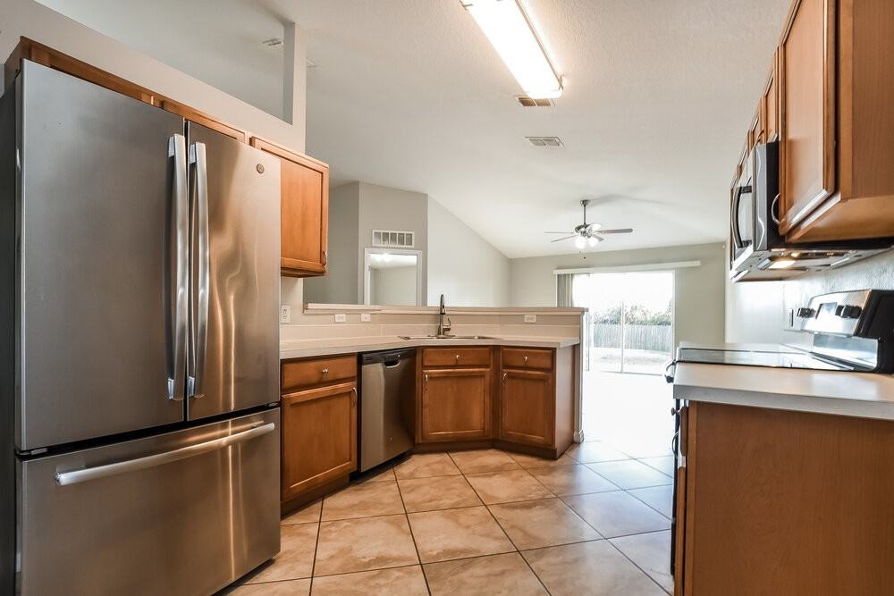 5390 Silver Thistle Ln - Photo 7 of 16