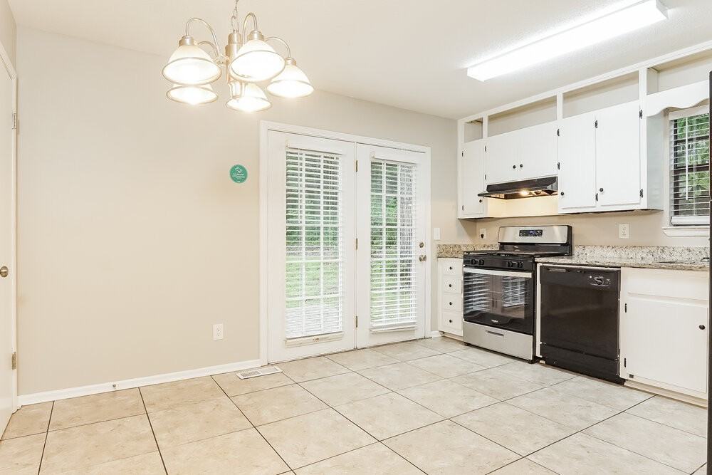 6518 Chrissy Dr - Photo 7 of 17