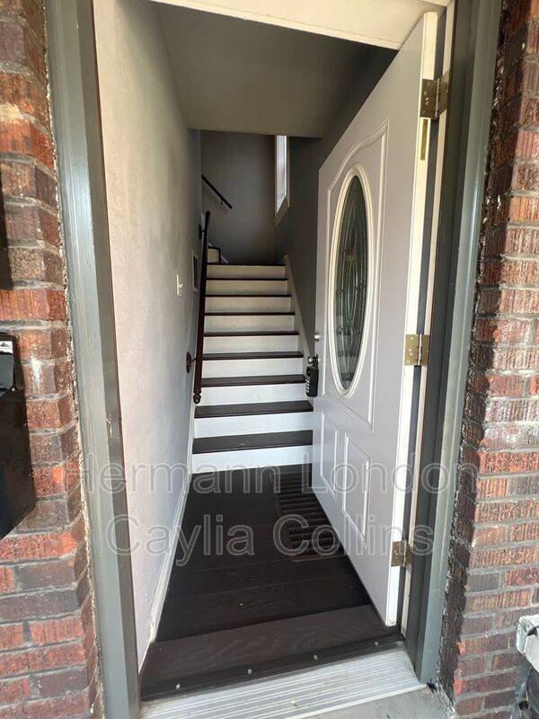 4413 Delor St #2F - Photo 2 of 14