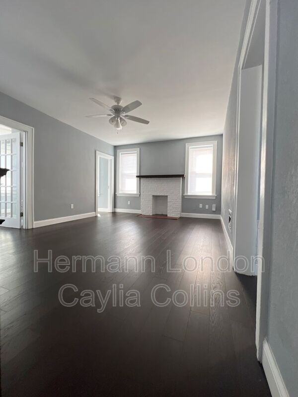 4413 Delor St #2F - Photo 3 of 14