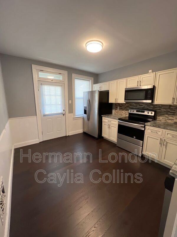 4413 Delor St #2F - Photo 7 of 14