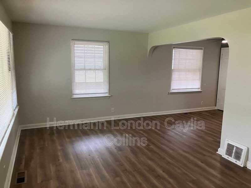 7804 Utica Dr - Photo 4 of 16
