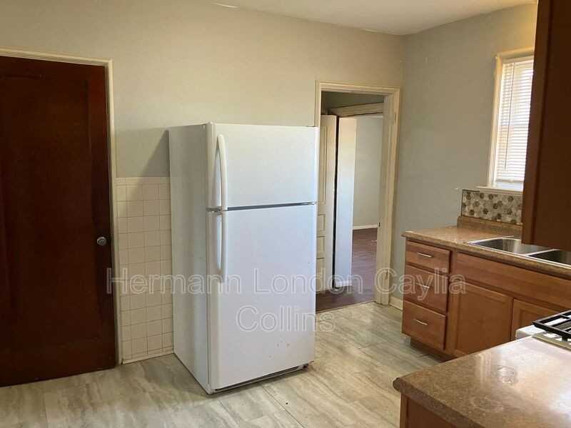 6207 Tyndall Dr - Photo 7 of 19