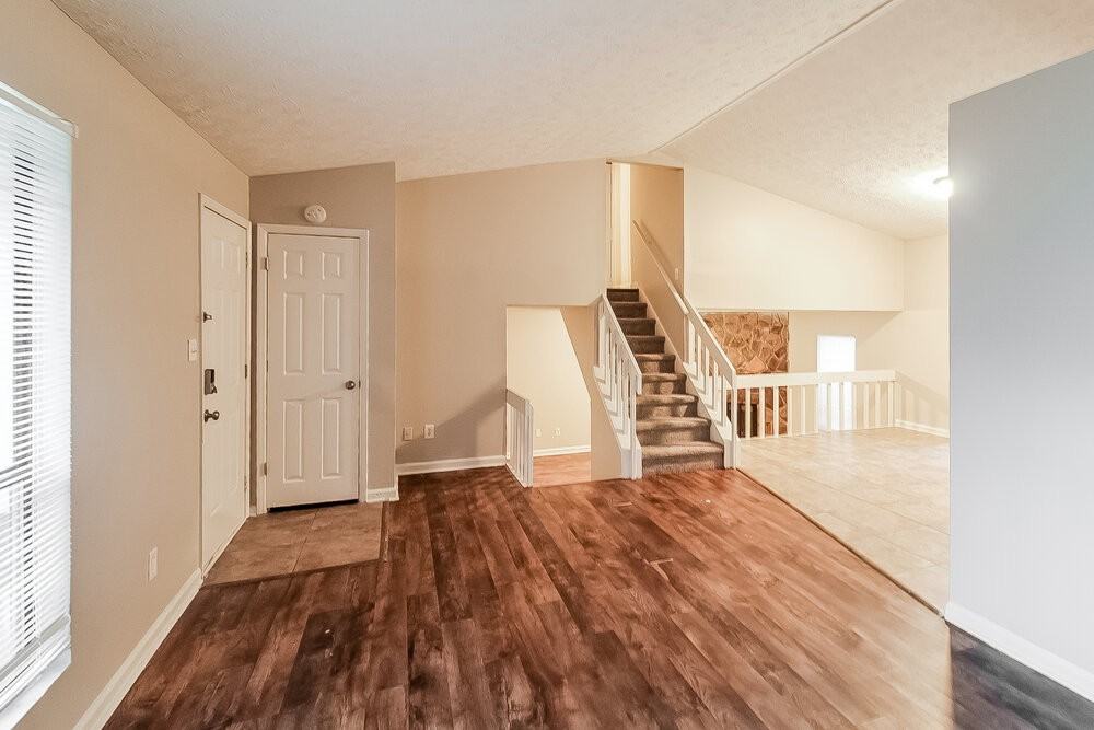 5164 Galbraith Cir - Photo 7 of 21