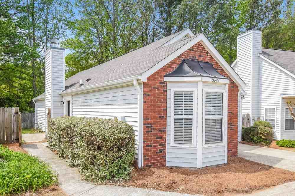 2649 Laurel Ln Nw - Photo 3 of 19