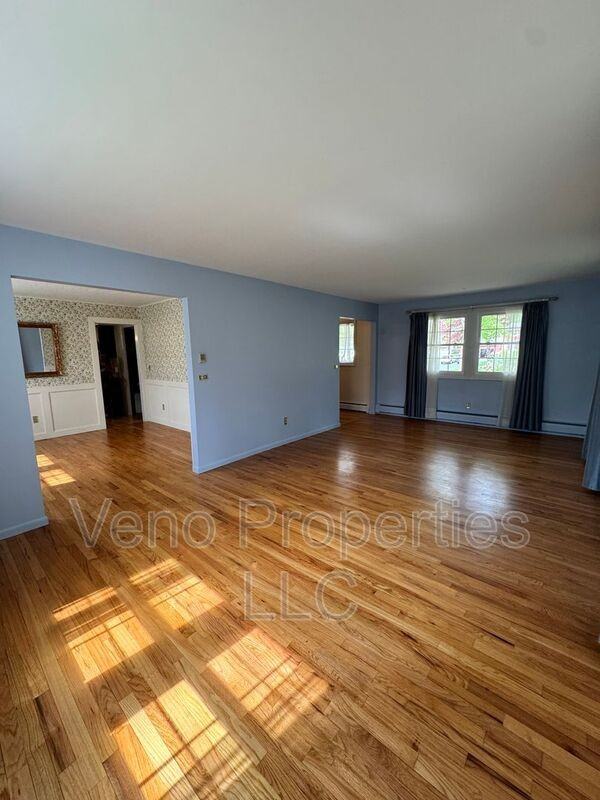 23 Glenwood Dr - Photo 7 of 34
