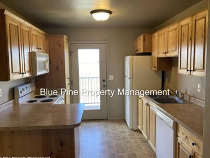 2866 Hunters Loop #602 - Photo 3 of 9