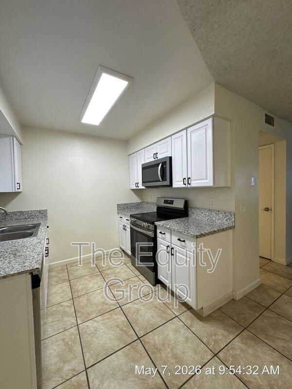 806 Monarch Cir #1 - Photo 7 of 19