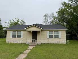 1009 Victoria St - Photo 1 of 1