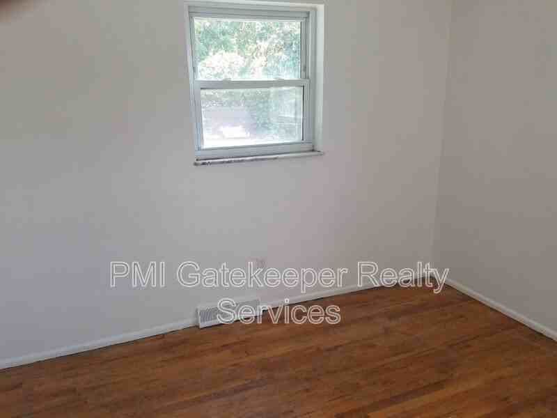 9128 Orangewood Dr - Photo 5 of 15