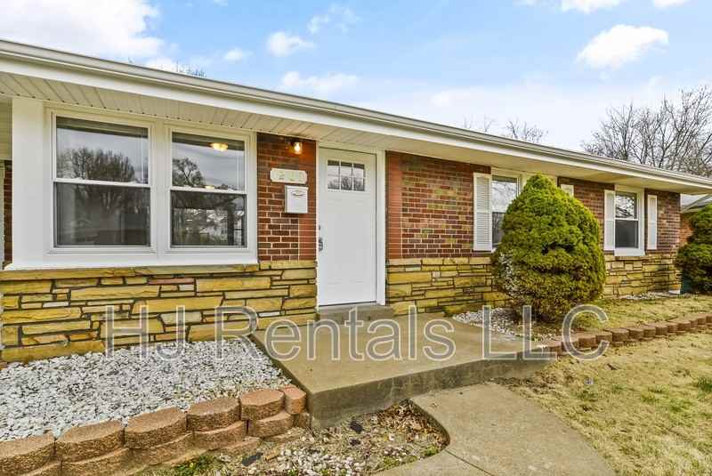 1201 Billings Dr - Photo 2 of 22