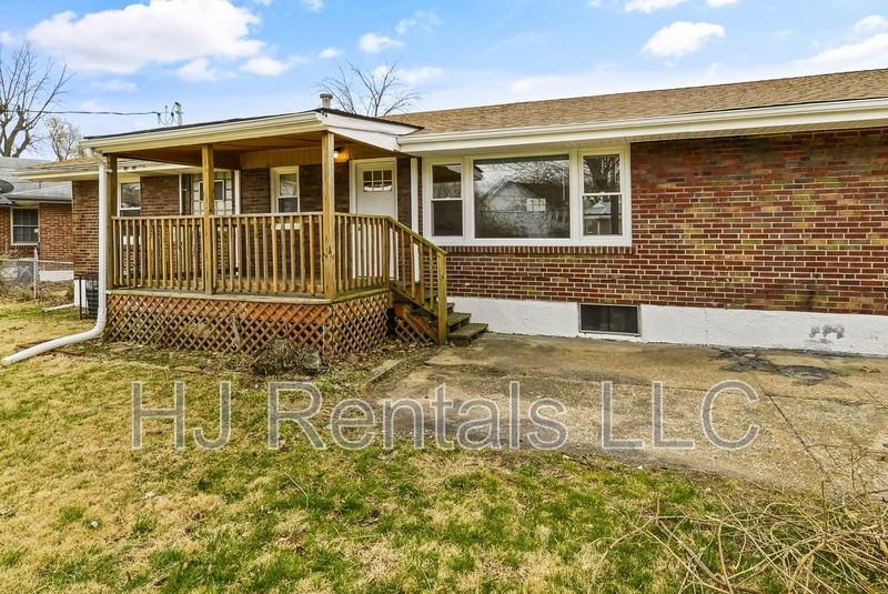 1201 Billings Dr - Photo 4 of 22