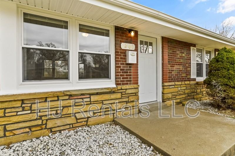 1201 Billings Dr - Photo 5 of 22