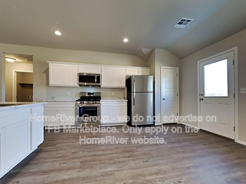 7523 E 159th St S - Photo 4 of 23