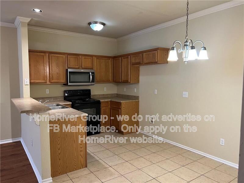 11137 Sw 5th St - Photo 3 of 13
