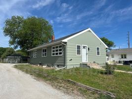 featured image of 4525 N 70th St