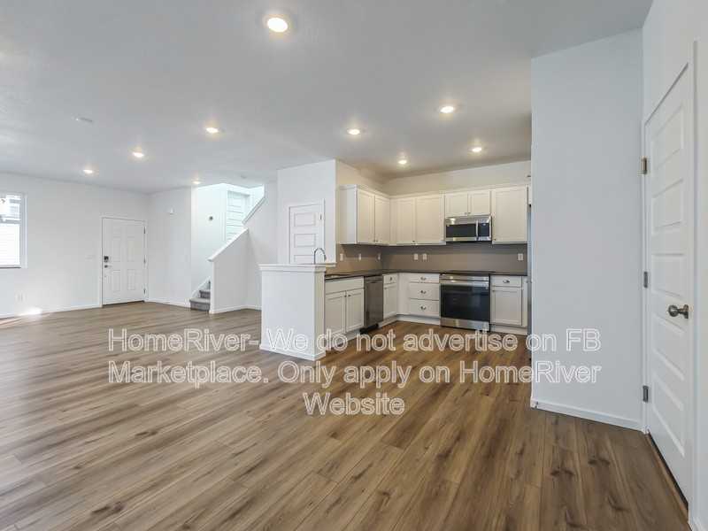 24814 E Coopers Hawk Ln - Photo 4 of 21