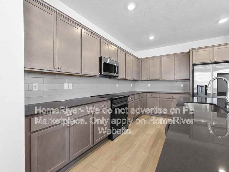 24630 E Short Tail Ln - Photo 3 of 21