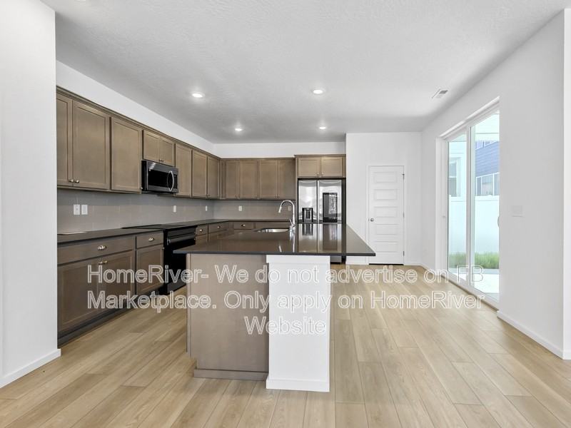 24630 E Short Tail Ln - Photo 5 of 21