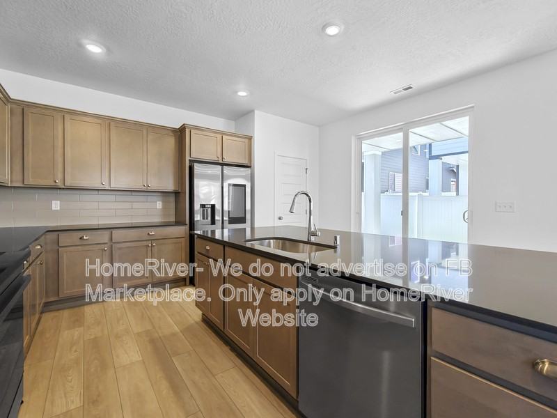 24630 E Short Tail Ln - Photo 5 of 21