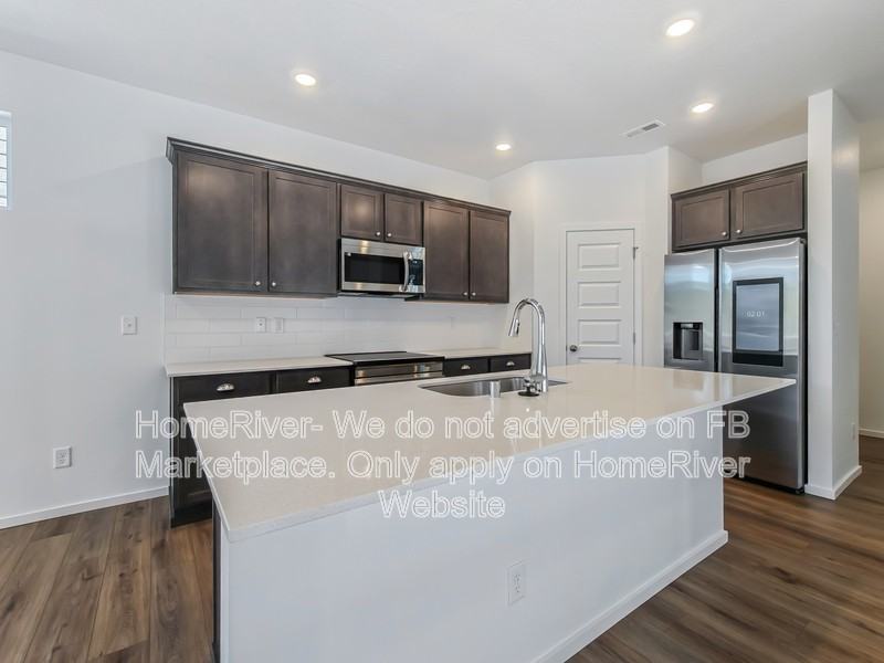 24813 E Spotted Owl Ln - Photo 3 of 19