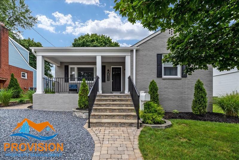 8436 Bay Dr - Photo 2 of 39