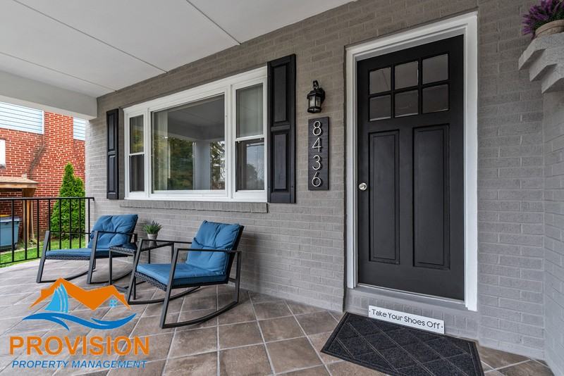 8436 Bay Dr - Photo 3 of 39