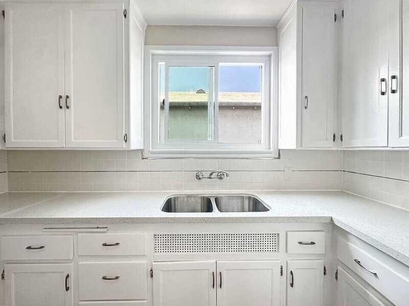 3620 Carmona Ave #C - Photo 7 of 10