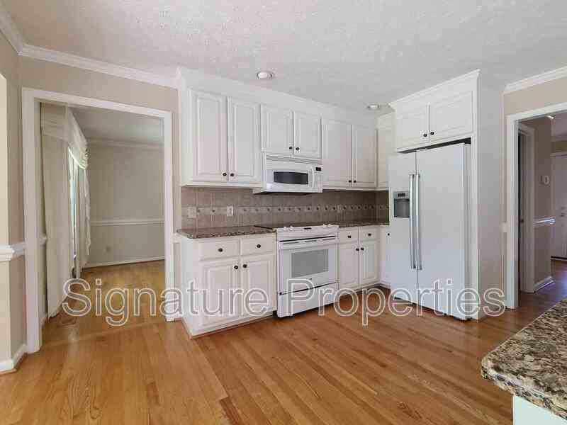 112 Elm Lake Way - Photo 2 of 28